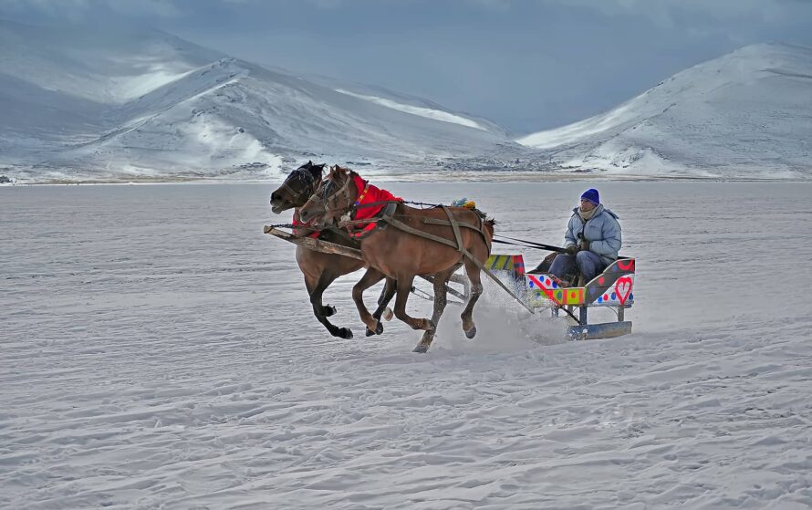 UÇAKLI DOĞU EKSPRESİ İLE ERZURUM ÇILDIR GÖLÜ TURU